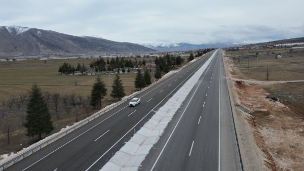 KORKUTELİ-ELMALI YOLU YARIN HİZMETE AÇILIYOR