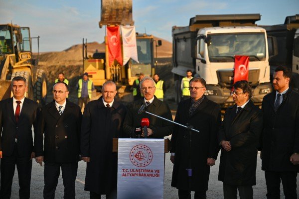 VAN ÇEVRE YOLU OTOYOL KONFORUNDA OLACAK